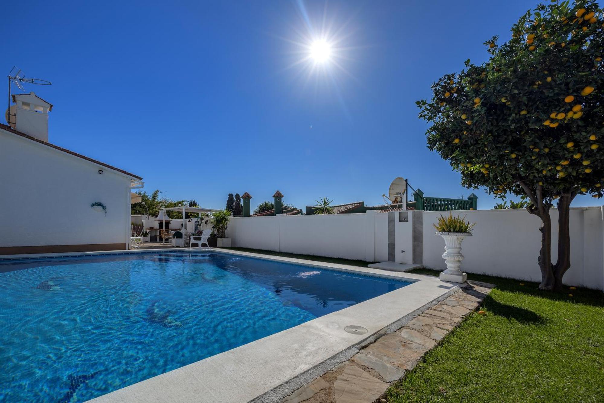 Villa Casacara Marbella Beachside Costabella -Spain Exterior photo