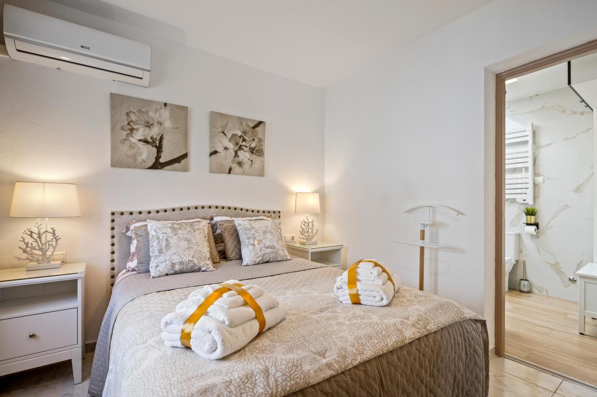 Villa Casacara Marbella Beachside Costabella -Spain Exterior photo